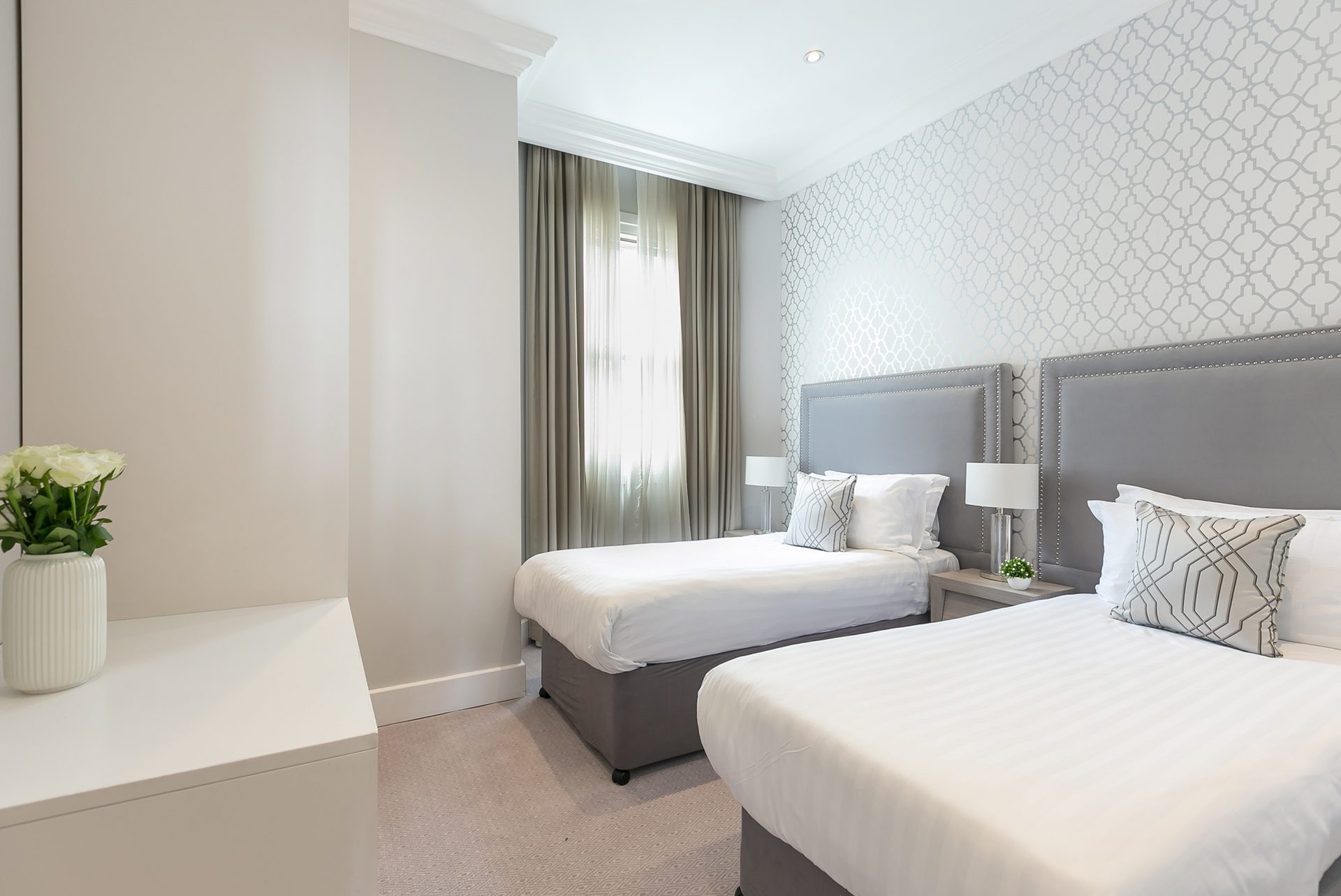 Three Bedroom Deluxe apartment 203 at Chilworth Court