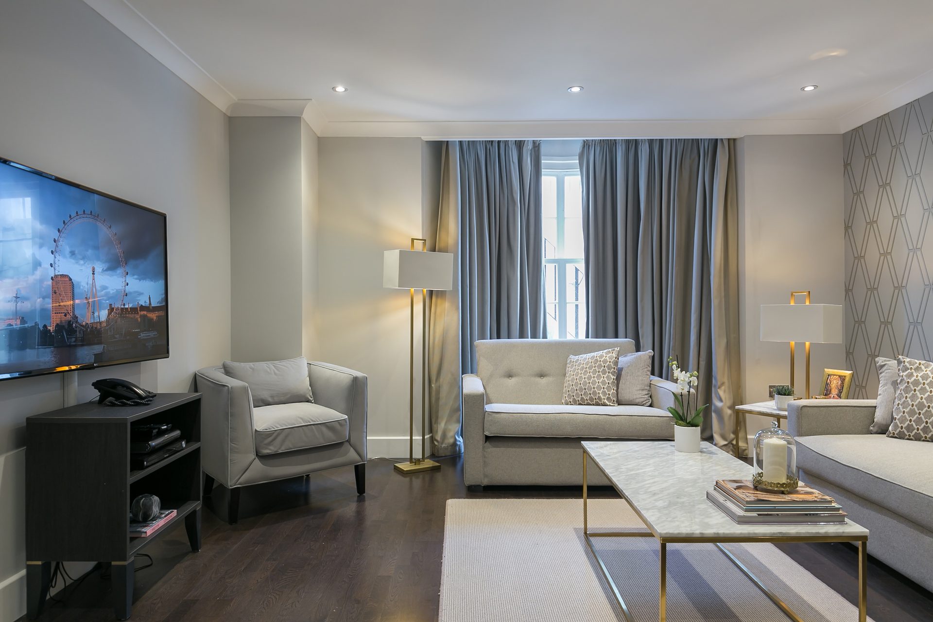 Two Bedroom Superior apartment 505 at Chilworth Court